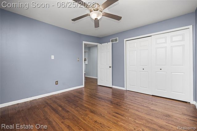 12235 Brougham Drive, Sterling Heights, MI 48312