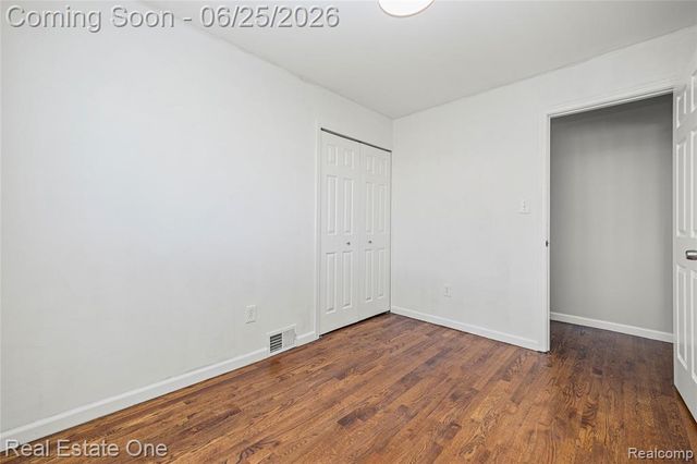 12235 Brougham Drive, Sterling Heights, MI 48312
