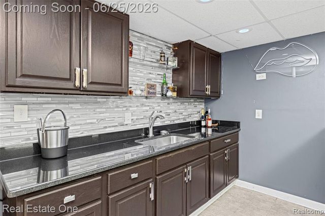 12235 Brougham Drive, Sterling Heights, MI 48312