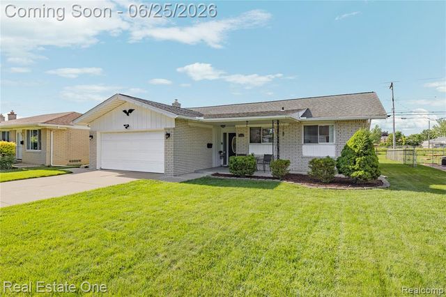 12235 Brougham Drive, Sterling Heights, MI 48312