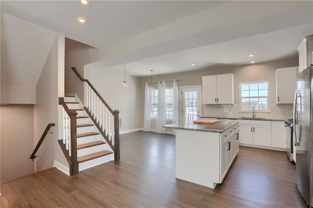 207 Amon St, Cranberry Twp, PA 16066