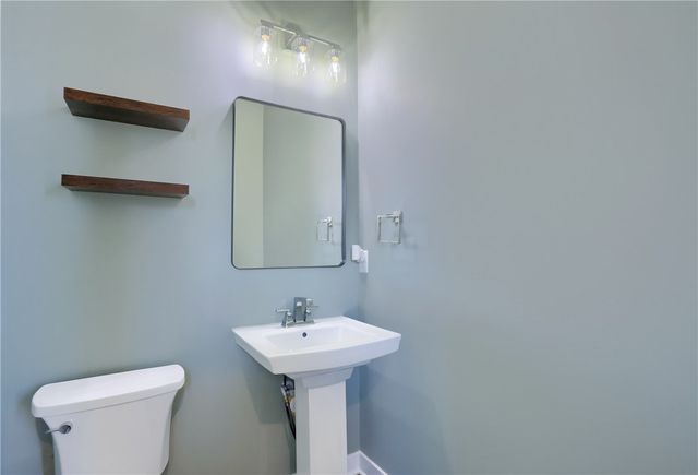 207 Amon St, Cranberry Twp, PA 16066