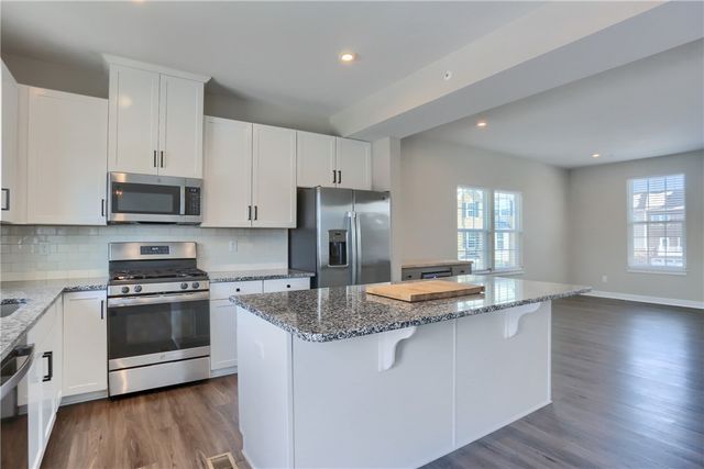 207 Amon St, Cranberry Twp, PA 16066