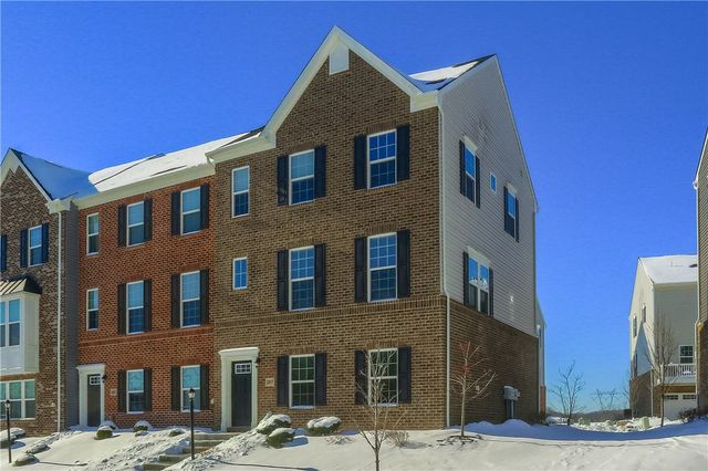 207 Amon St, Cranberry Twp, PA 16066