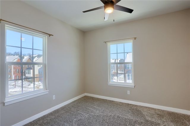 207 Amon St, Cranberry Twp, PA 16066