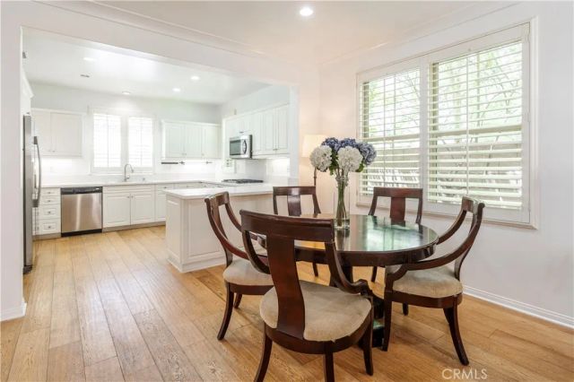 320 Bronze, Irvine, CA 92618