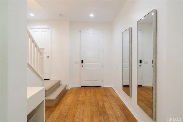 320 Bronze, Irvine, CA 92618