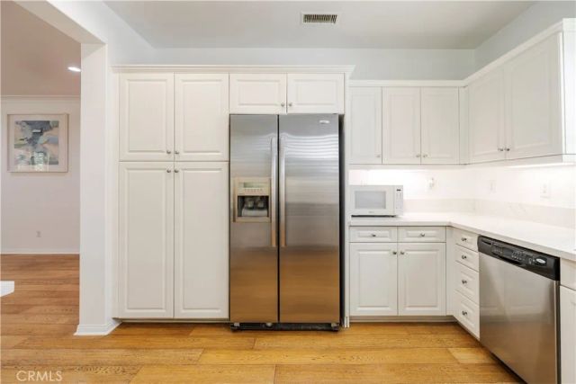 320 Bronze, Irvine, CA 92618