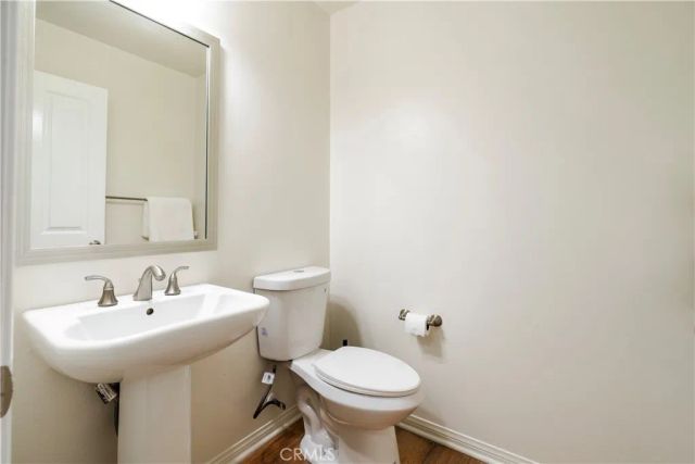 320 Bronze, Irvine, CA 92618