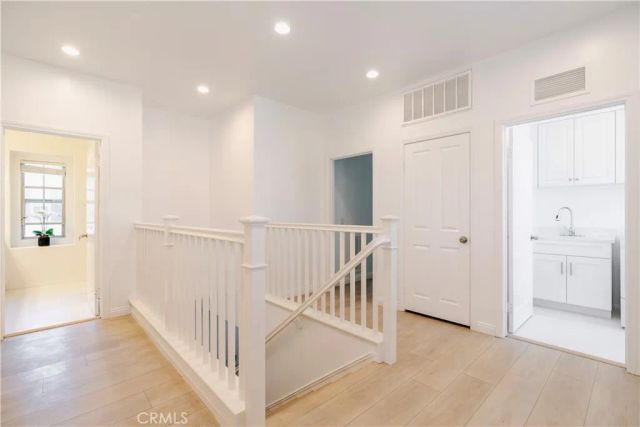 320 Bronze, Irvine, CA 92618