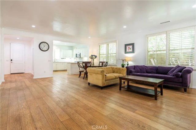 320 Bronze, Irvine, CA 92618