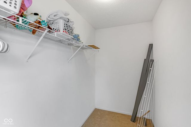 8859 Delaney Drive, Fishers, IN 46038