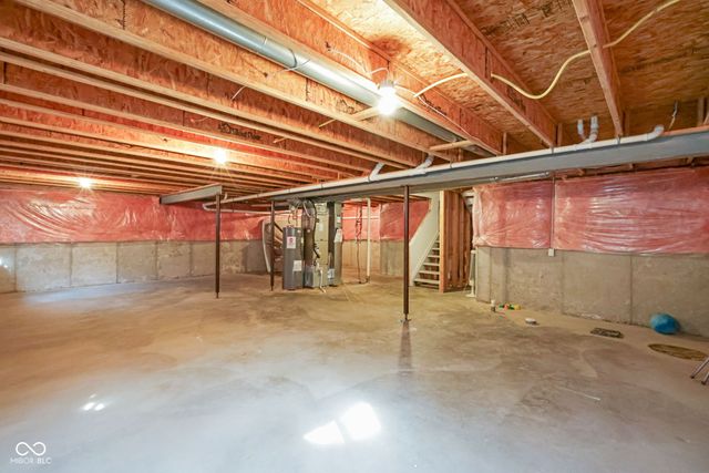 8859 Delaney Drive, Fishers, IN 46038