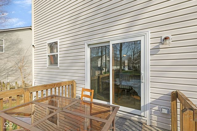 8859 Delaney Drive, Fishers, IN 46038