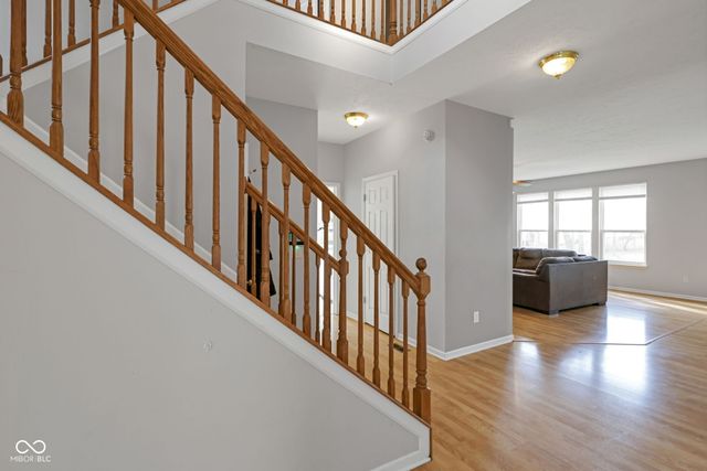 8859 Delaney Drive, Fishers, IN 46038