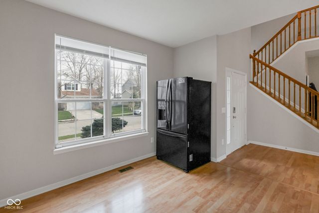 8859 Delaney Drive, Fishers, IN 46038