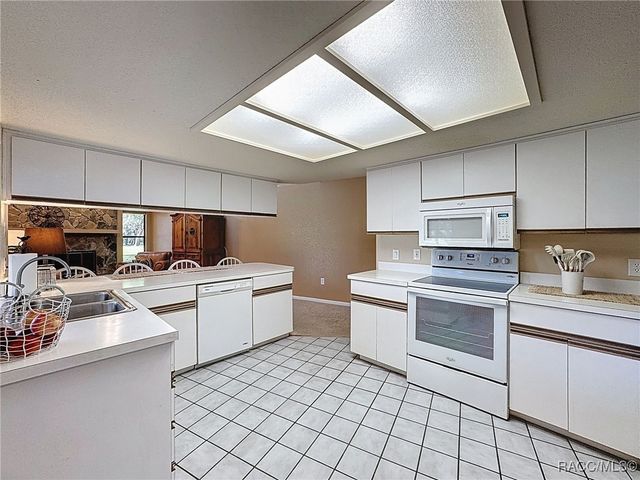 198 E Hartford Street, Hernando, FL 34442