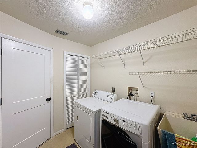 198 E Hartford Street, Hernando, FL 34442