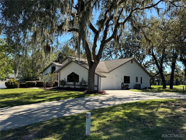 198 E Hartford Street, Hernando, FL 34442