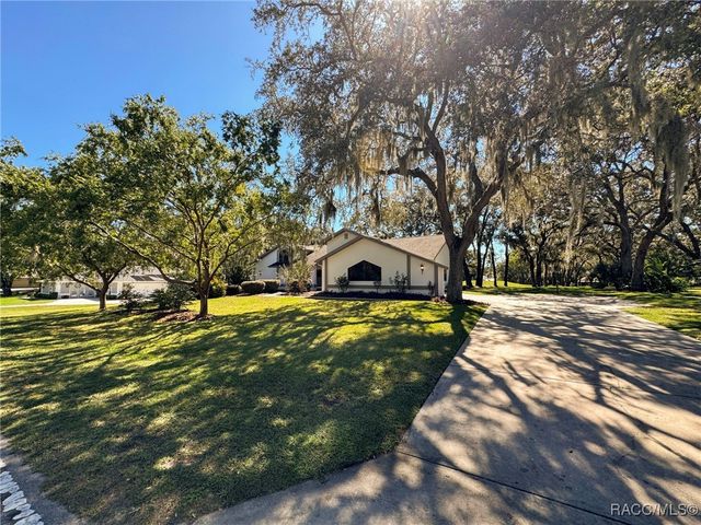 198 E Hartford Street, Hernando, FL 34442