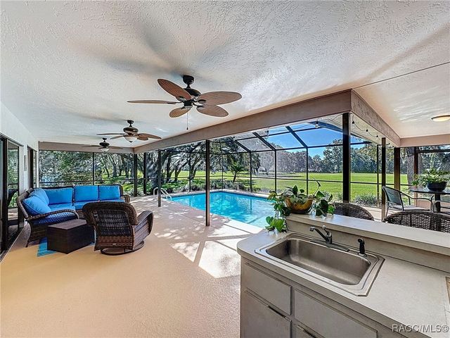 198 E Hartford Street, Hernando, FL 34442