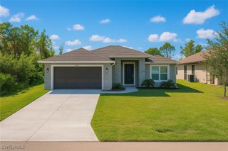 211 Australian DR, Rotonda West, FL 33947