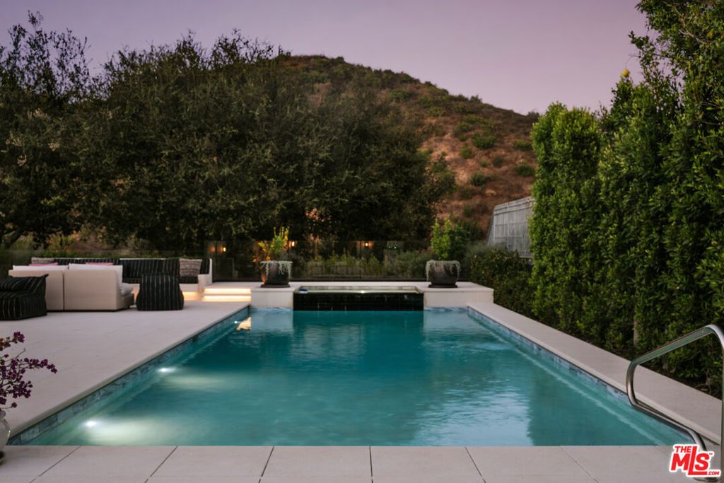 1445 Via Cresta, Pacific Palisades, CA 90272 — photo 2