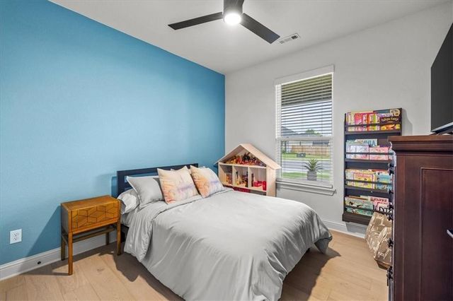 701 Dillon Street, Bentonville, AR 72713