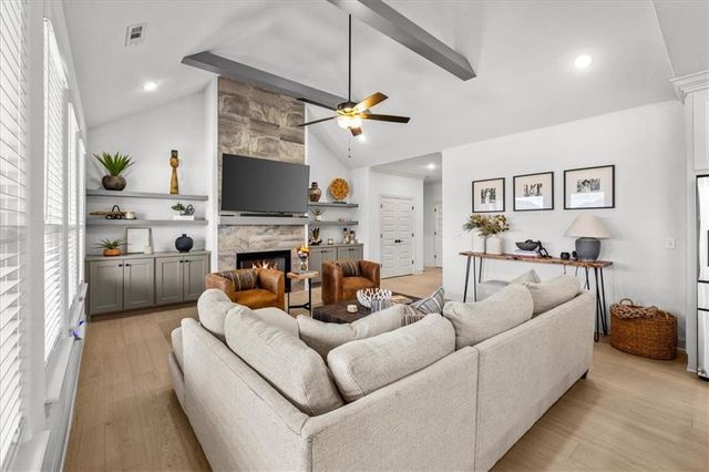 701 Dillon Street, Bentonville, AR 72713