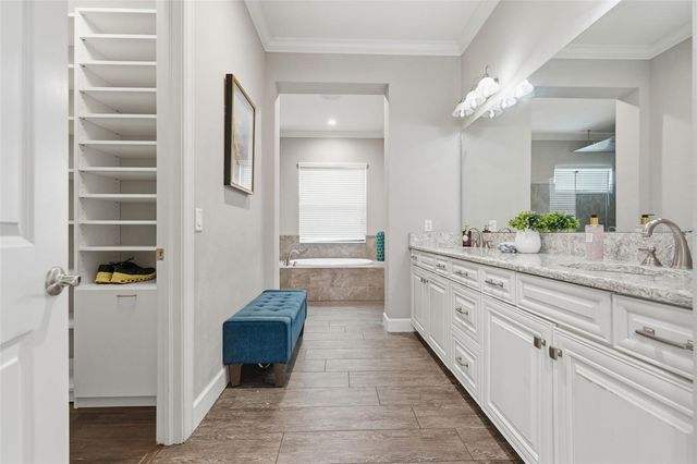 1501 AMARONE PLACE, Lutz, FL 33548