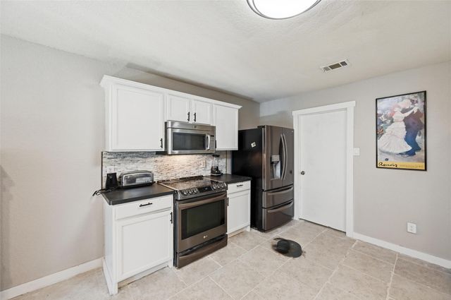 1908 Wickham Drive, Burleson, TX 76028