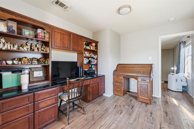 1908 Wickham Drive, Burleson, TX 76028