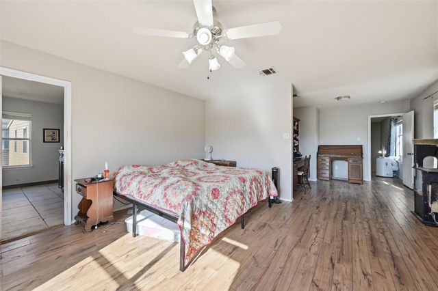 1908 Wickham Drive, Burleson, TX 76028