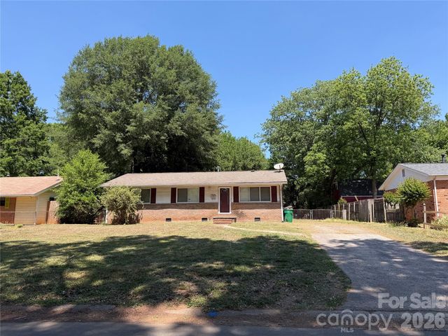4101 Foxford Place, Charlotte, NC 28215