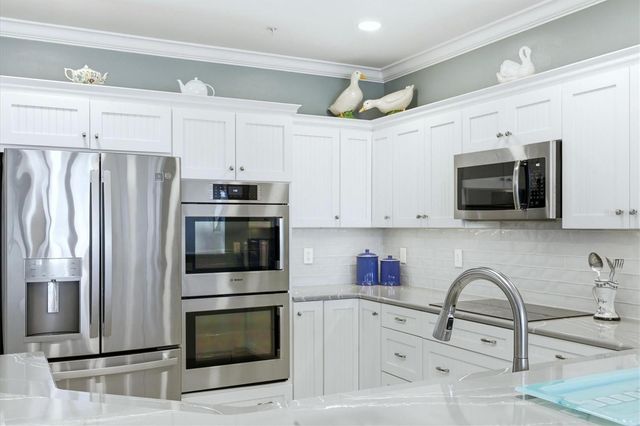 11160 HACIENDA DEL MAR BOULEVARD D-303, Placida, FL 33946