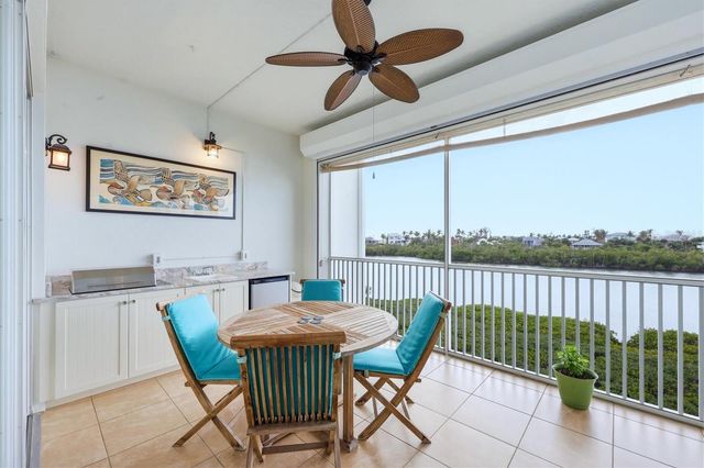 11160 HACIENDA DEL MAR BOULEVARD D-303, Placida, FL 33946