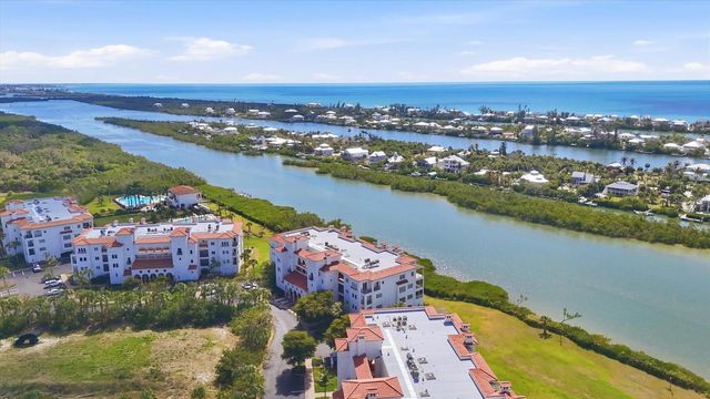 11160 HACIENDA DEL MAR BOULEVARD D-303, Placida, FL 33946