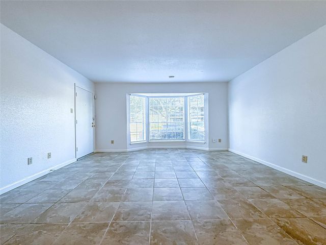 9201 Clarewood Drive 198, Houston, TX 77036