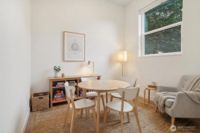 12332 38th Avenue NE, Seattle, WA 98125