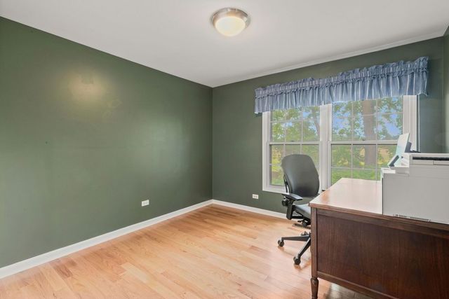 2108 Birchwood Lane, Buffalo Grove, IL 60089