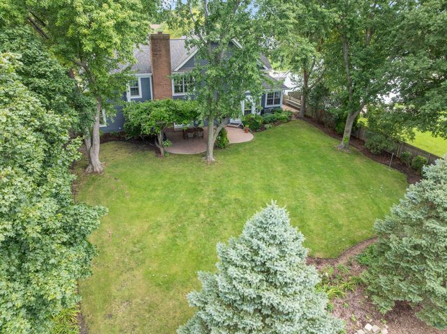 2108 Birchwood Lane, Buffalo Grove, IL 60089