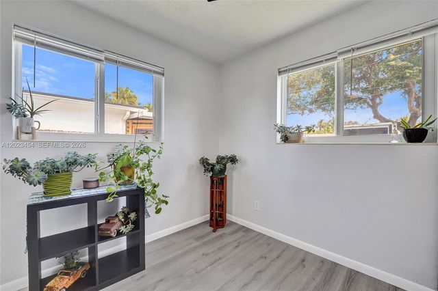 3234 Roosevelt St, Hollywood, FL 33021