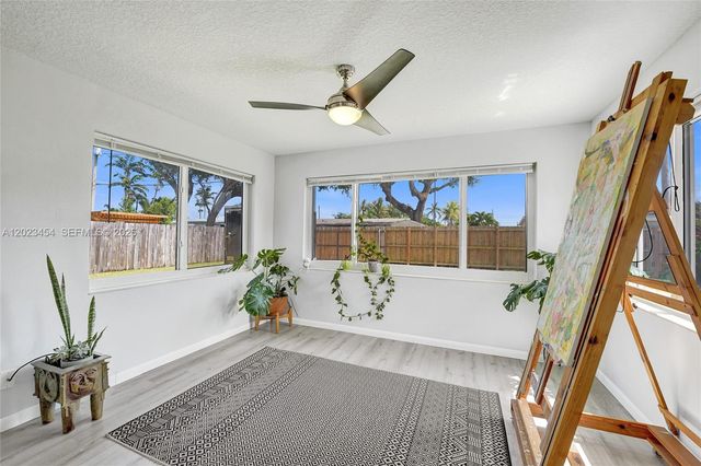 3234 Roosevelt St, Hollywood, FL 33021