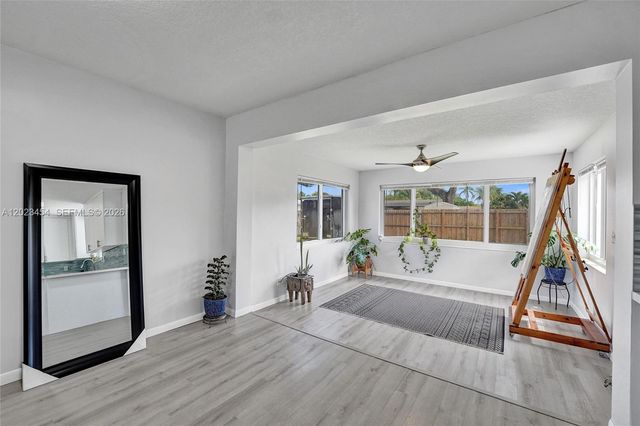 3234 Roosevelt St, Hollywood, FL 33021