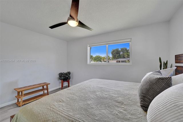 3234 Roosevelt St, Hollywood, FL 33021