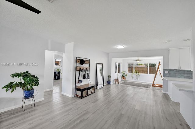 3234 Roosevelt St, Hollywood, FL 33021