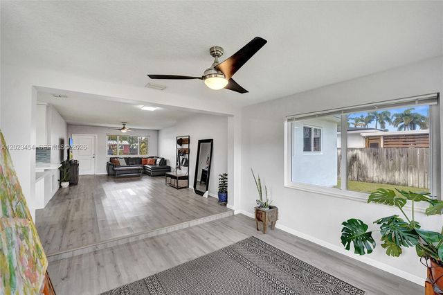 3234 Roosevelt St, Hollywood, FL 33021