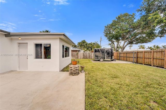 3234 Roosevelt St, Hollywood, FL 33021