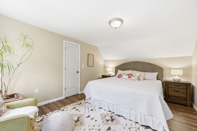 509 S Lakeview Dr, Derby, KS 67037