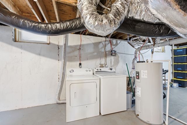 509 S Lakeview Dr, Derby, KS 67037